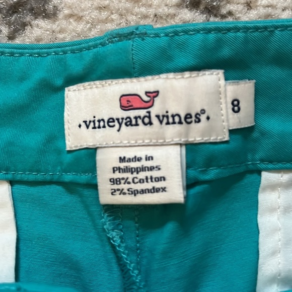 Vineyard Vines Women’s Shorts, Size 8 - Picture 3 of 5